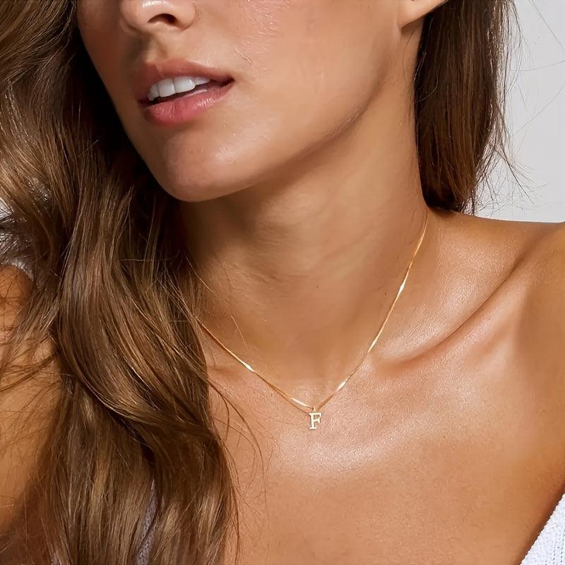 Colar Inicial Minimalista Ivonea