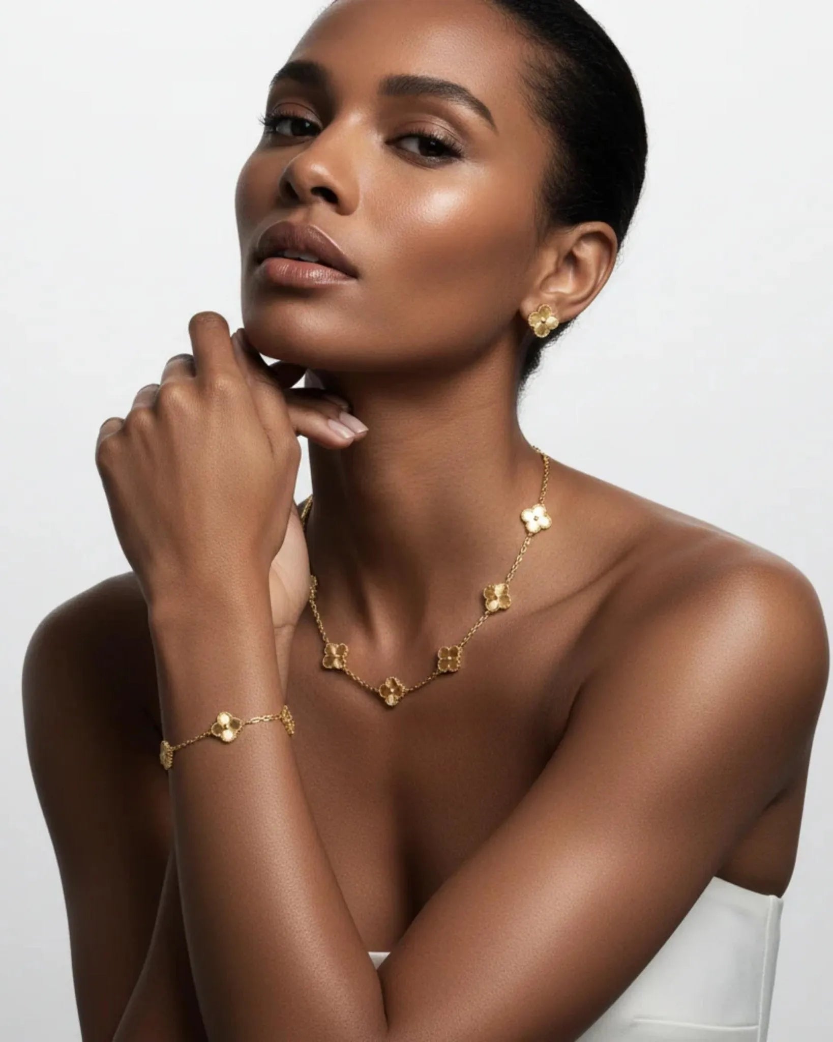 Conjunto Trevo Onix Aven - Auriella Joias