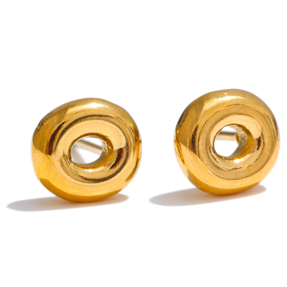 Brinco Inicial Minimalista Banhado em Ouro 18k