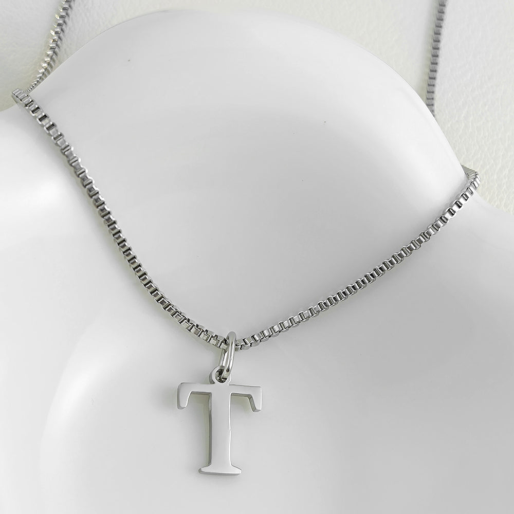 Colar Inicial Minimalista Ivonea