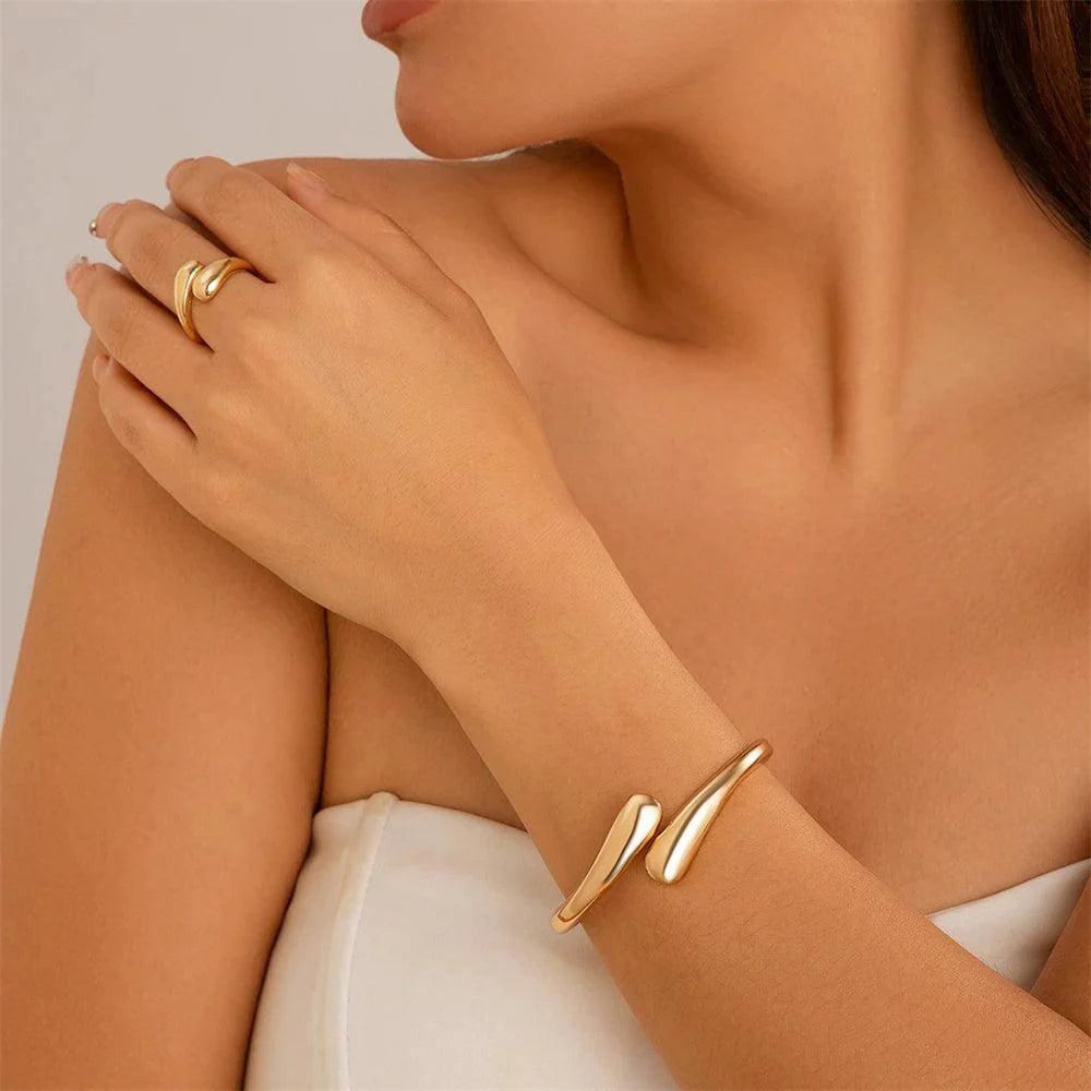 Bracelete Gota Banhado em Ouro 18k