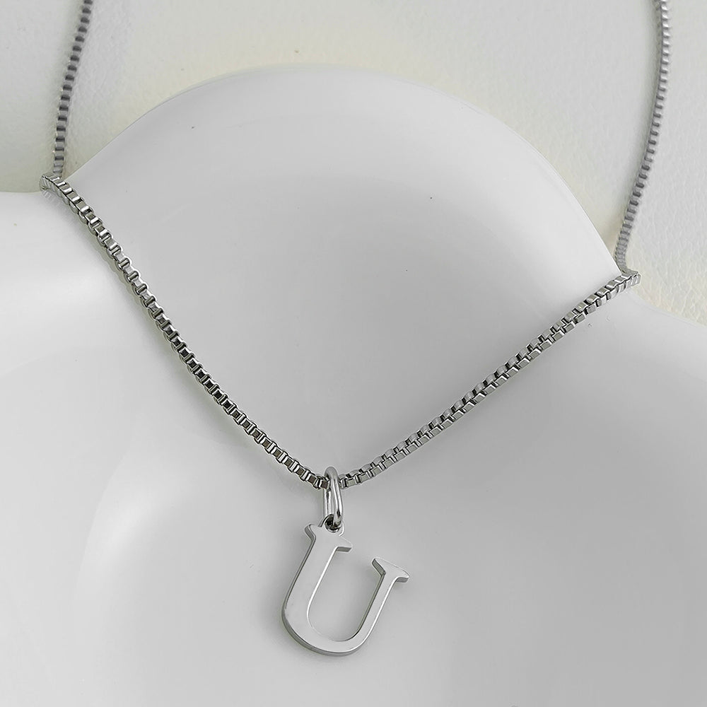 Colar Inicial Minimalista Ivonea
