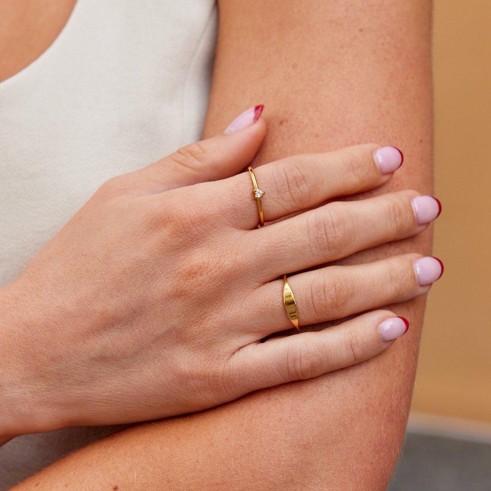 Anel Solitário Minimalista Lara - Auriella Joias