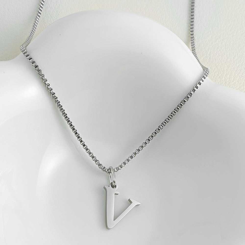 Colar Inicial Minimalista Ivonea - Auriella Joias