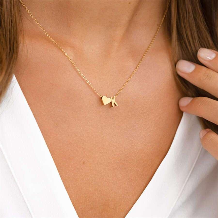 Colar Inicial Love Banhado em Ouro 18k