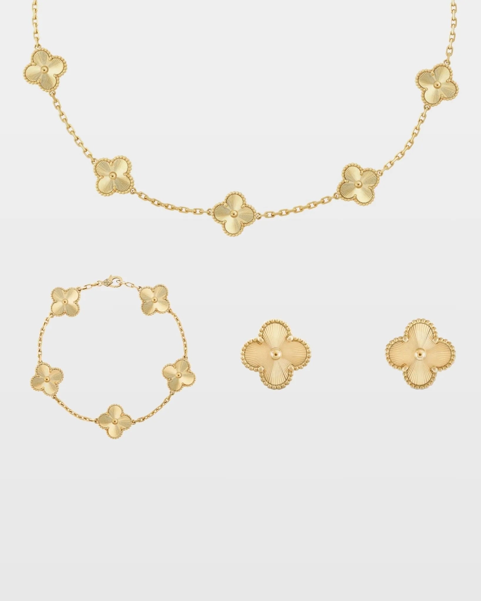 Conjunto Trevo Onix Aven - Auriella Joias -  yqi9yt-qe.myshopify.com -  yqi9yt-qe.myshopify.com