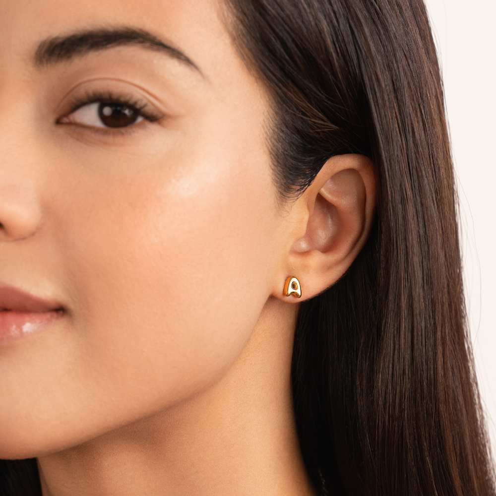 Brinco Inicial Minimalista Banhado em Ouro 18k