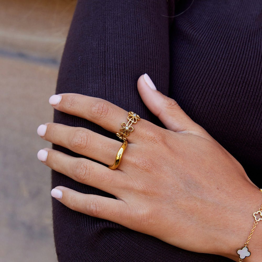 Anel Ajustável Flor Banhado em Ouro 18k