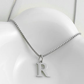 Colar Inicial Minimalista Ivonea