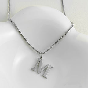 Colar Inicial Minimalista Ivonea