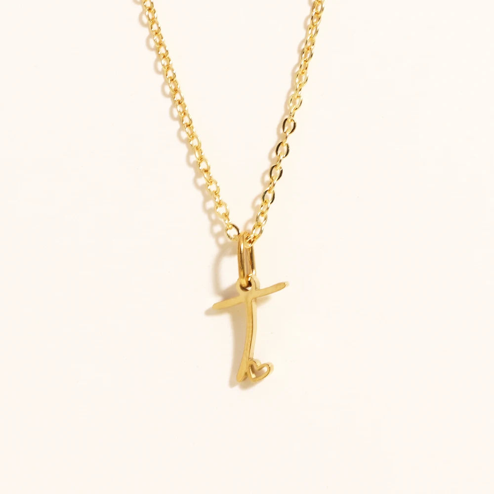Colar Inicial Coração Banhado em Ouro 18k