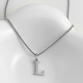 Colar Inicial Minimalista Ivonea