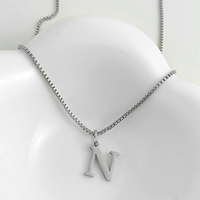 Colar Inicial Minimalista Ivonea