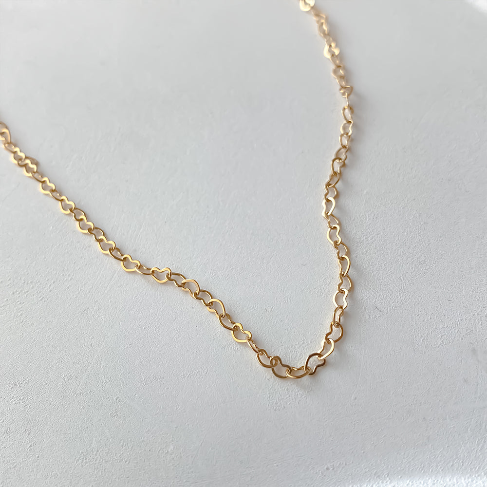 Colar Coração Vazado Vaia