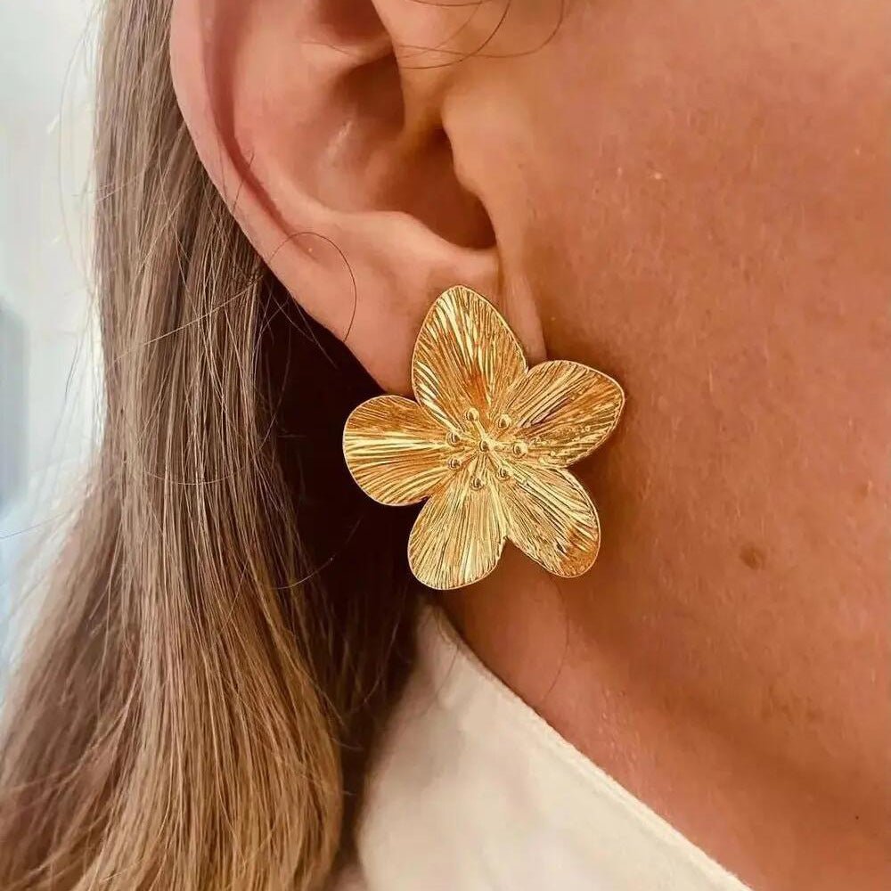 Brinco Maxi Flor Andreia - Auriella Joias