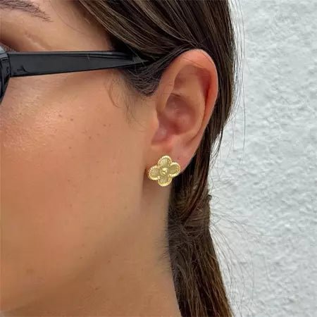 Brinco Trevo Onix Quira - Auriella Joias